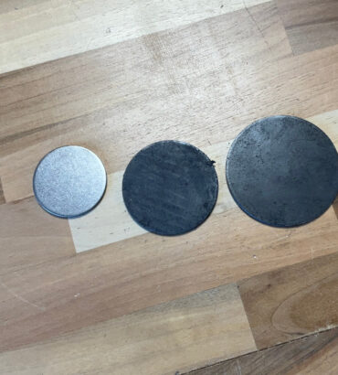 Flat Post Caps