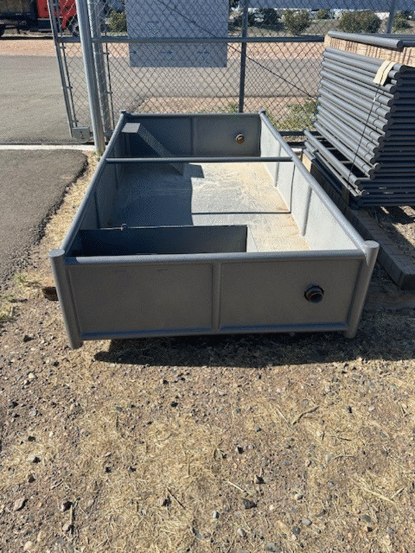Cattle Drinker WITH LID - 4' x 8'